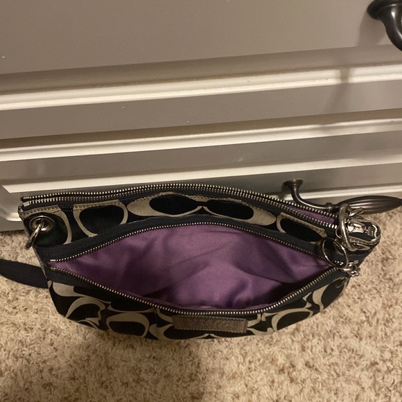 COACH. Women’s Purse with Shoulder Strap & Crossbody Strap - Picture 8 of 10